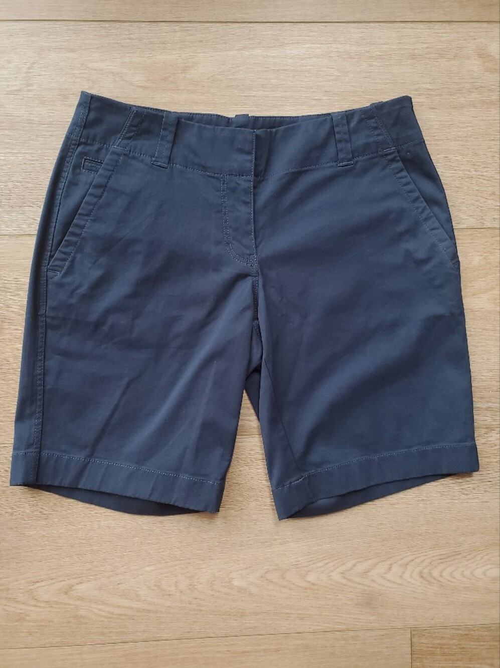 Vineyard Vines Navy Shorts, Womens Size 0